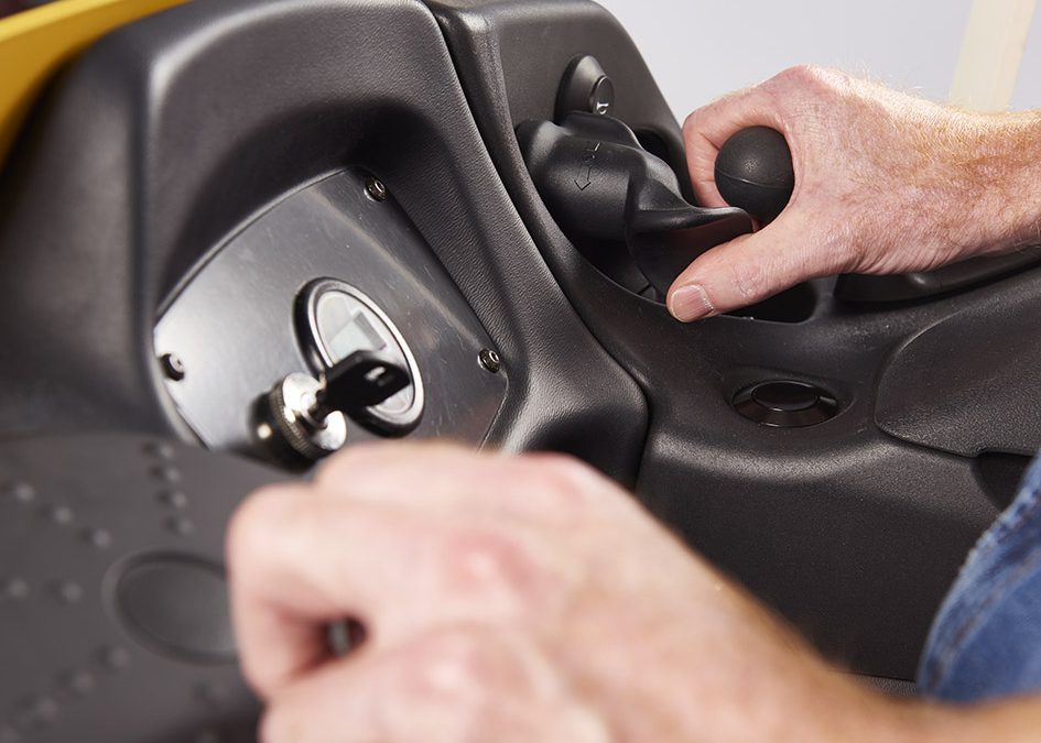 Cómo optimizar un almacén con la carretilla elevadora correcta