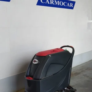 Fregadora VIPER con conductor sentado