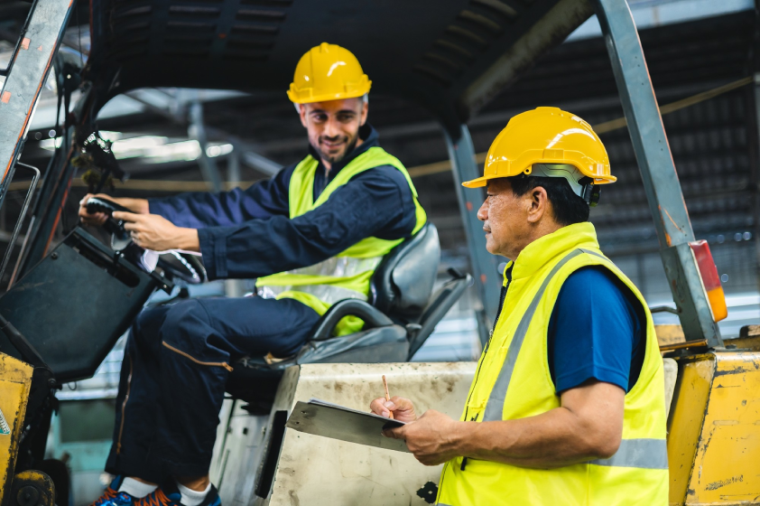 Errores más habituales en el uso de carretillas elevadoras